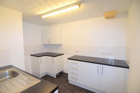 2 bedroom flat to rent, Great George Street, Weymouth