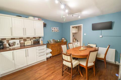 29 Blackshaw Road, Glossop, SK13 7SN