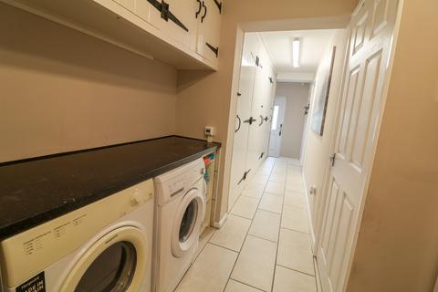 29 Blackshaw Road, Glossop, SK13 7SN
