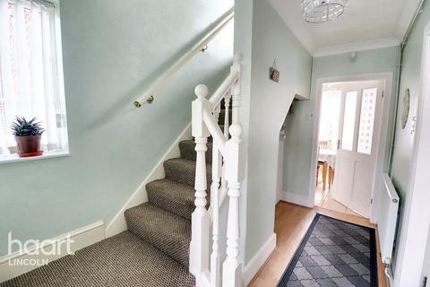 3 bedroom semi-detached house for sale, Gainsborough Gardens, Lincoln