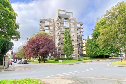 3 bedroom apartment for sale, Esplanade, Court, St Mary's Walk, Harrogate