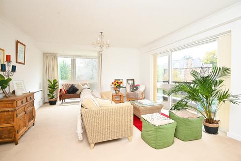 3 bedroom apartment for sale, Esplanade, Court, St Mary's Walk, Harrogate