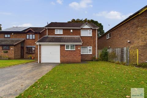 4 bedroom detached house for sale, Woodlands Grove, Hucknall, Nottingham