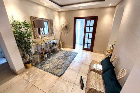 4 Boardman Road, Manchester, M8 4WJ
