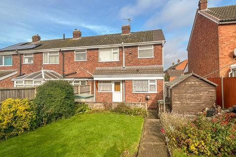 3 bedroom end of terrace house for sale, St. Chads Close, Wellington