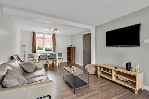 ESTCOURT TERRACE, Leeds