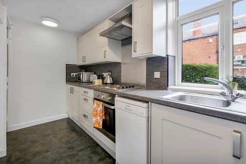 1 bedroom in a house share to rent, ESTCOURT TERRACE, Leeds