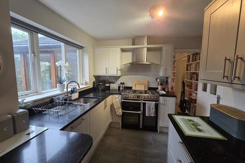 3 bedroom detached house for sale, Capesthorne Close, Kingsmead, Northwich