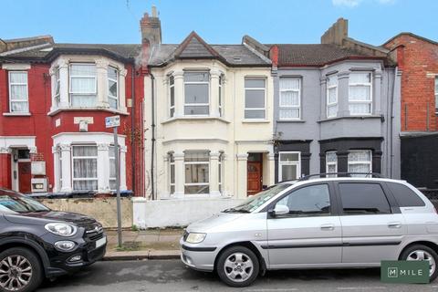 3 bedroom terraced house for sale, Cobbold Road, London NW10