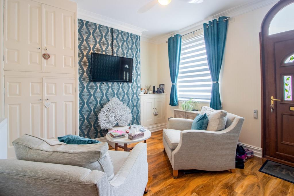 Wellington Street, Long Eaton, NG10 2 bed terraced house for sale £