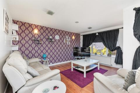 3 bedroom end of terrace house for sale, Heatherbank, Livingston EH54