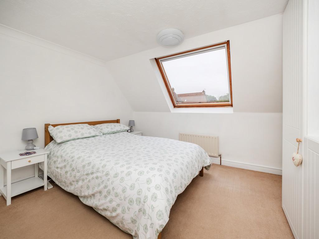73a Fakenham Road-39