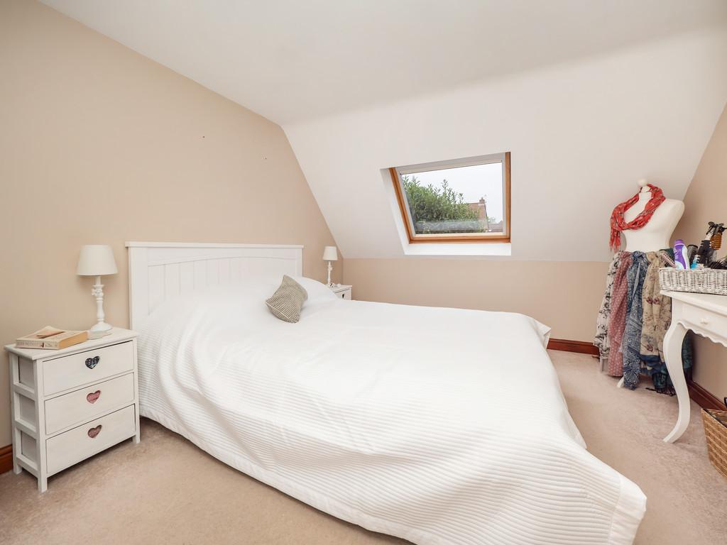 73a Fakenham Road-29