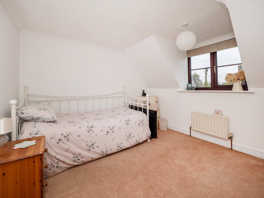 73a Fakenham Road-41