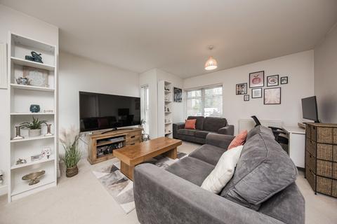 2 bedroom ground floor flat for sale, Crowborough Hill, Crowborough