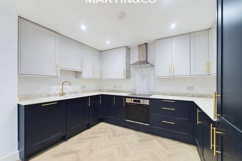 undefined, Oakingham Court, 18 Heath Hill Road North