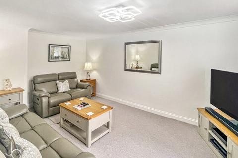 72 Walnut Tree Way, Tiptree, Colchester, CO5 0NL