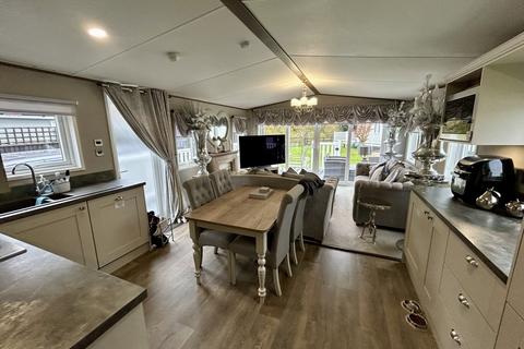 undefined, Essex Road, Hoddesdon