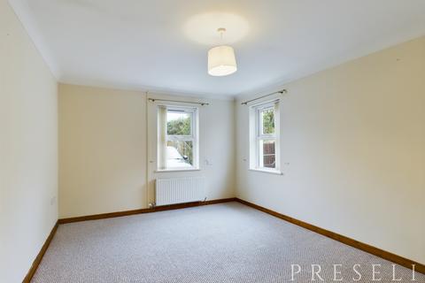 2 bedroom bungalow to rent, Maes Yr Yrfa, Crymych