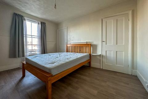 8 bedroom house share to rent, Bateman Street, Cambridge CB2