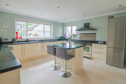 4 bedroom detached house for sale, Clacton Road, Weeley Heath