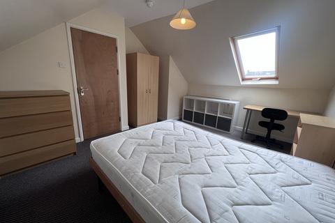 5 bedroom house share to rent, Rhyddings Park Road, Brynmill, Swansea