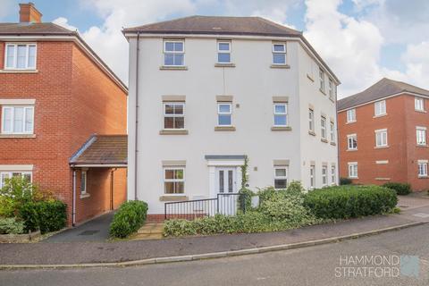 12 Clematis Way, Wymondham, NR18 0FX