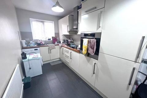 2 bedroom flat to rent, Trawler Road, Maritime Quarter, Swansea