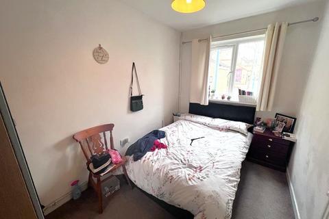 2 bedroom flat to rent, Trawler Road, Maritime Quarter, Swansea