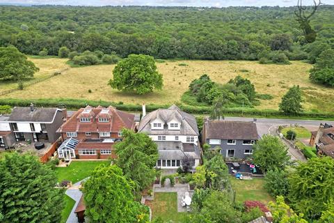 4 bedroom detached house for sale, Nursery Road, Loughton IG10