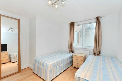 3 bedroom apartment to rent, Regent Court, St John's Wood NW8