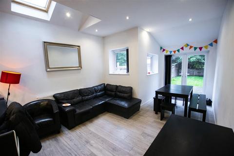 5 bedroom house to rent, Heeley Road, Birmingham B29