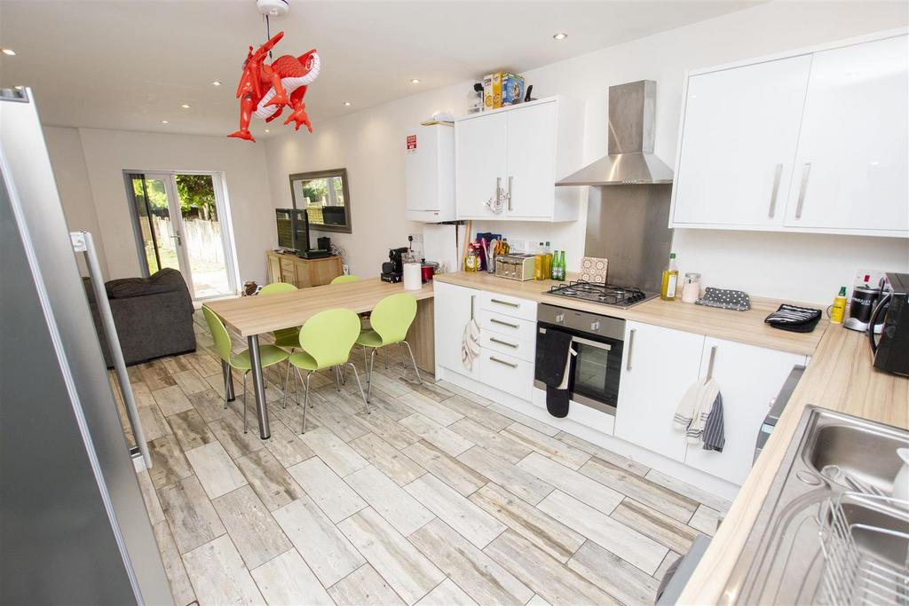 Open Plan Kitchen/ Living Area