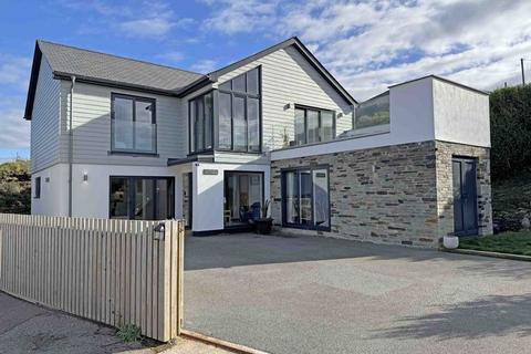 4 bedroom detached house for sale, Mawgan Porth, Newquay, Cornwall