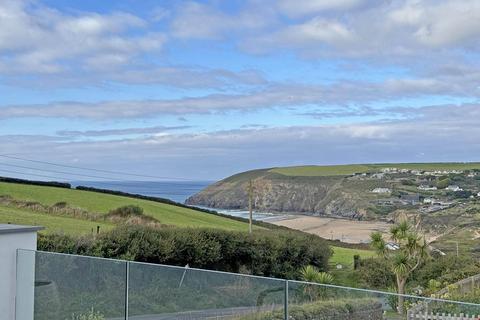 4 bedroom detached house for sale, Mawgan Porth, Newquay, Cornwall