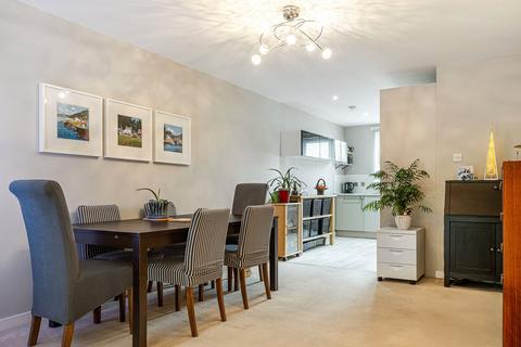 56 Cairnhill View, Glasgow, G61 1RP