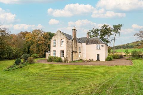 5 bedroom detached house to rent, Newbigging Road, Dunsyre, Carnwath, Lanark, South Lanarkshire