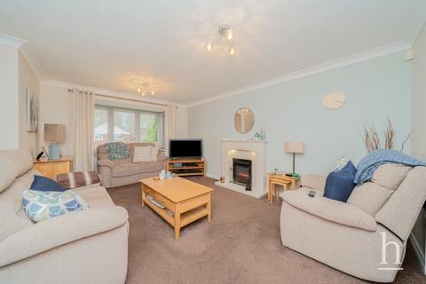 4 bedroom detached house for sale, Saughall Massie Lane, Upton CH49