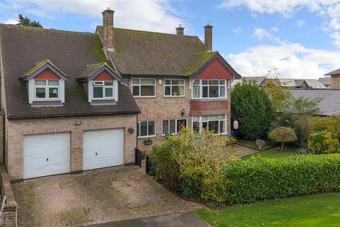 4 bedroom detached house for sale, Hartwell Road, Roade, Northampton