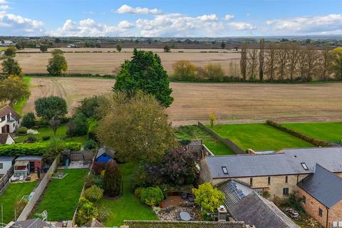 4 bedroom detached house for sale, Hartwell Road, Roade, Northampton