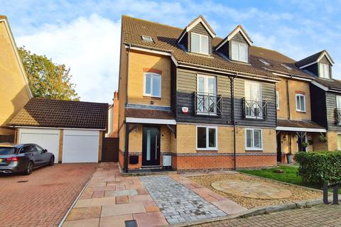 4 bedroom semi-detached house for sale, Gorefeld, Bishop's Stortford CM22