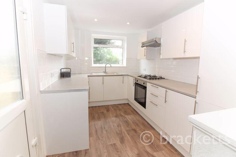 Road, Tunbridge Wells 2 bed terraced house to rent £1,350 pcm