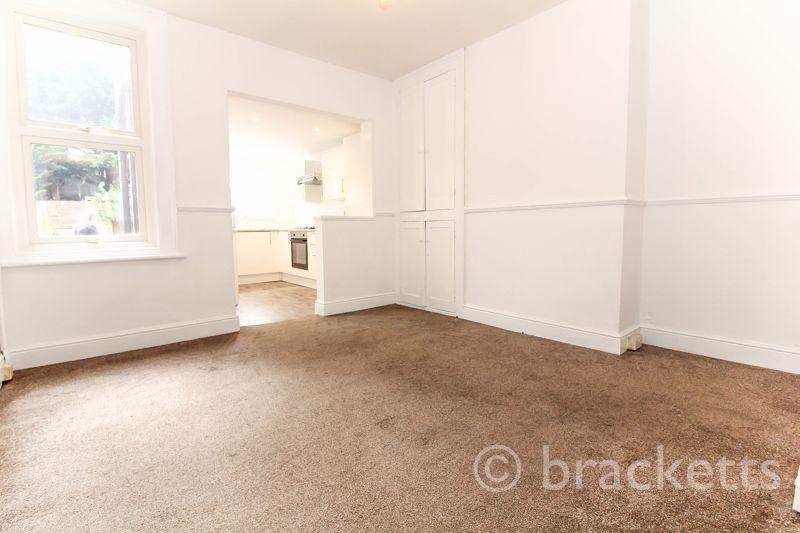 Road, Tunbridge Wells 2 bed terraced house to rent £1,350 pcm