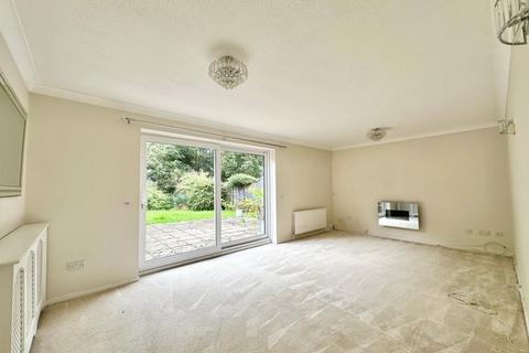 4 bedroom detached house for sale, Dukes Orchard, Bexley