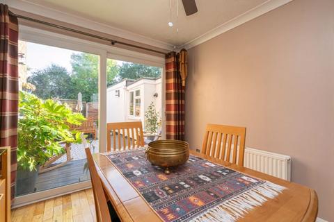 33 Collings Wells Close, Caddington, Luton, LU1 4BG