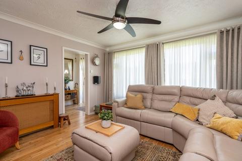 33 Collings Wells Close, Caddington, Luton, LU1 4BG
