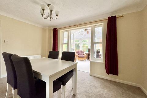 16 Weaver Avenue, Sutton Coldfield, B76 2BG