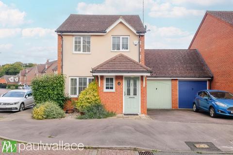 3 bedroom link detached house for sale, Harmonds Wood Close, Broxbourne