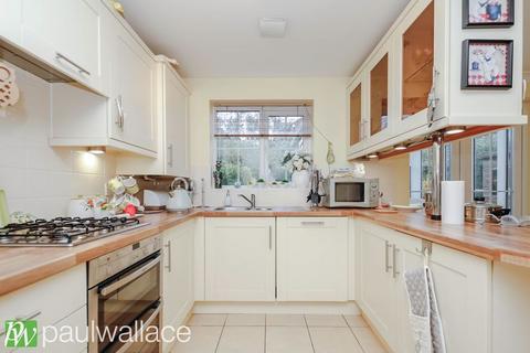 3 bedroom link detached house for sale, Harmonds Wood Close, Broxbourne