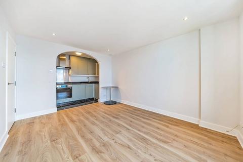 2 bedroom flat to rent, Lyon Road, Harrow, HA1